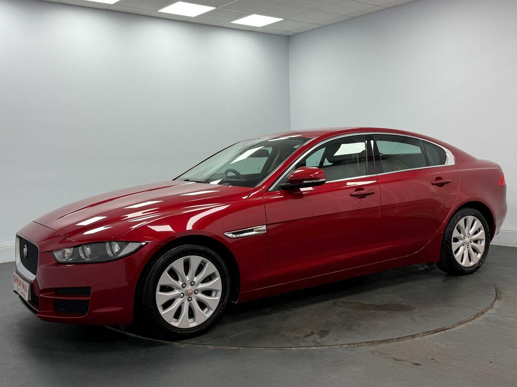 Jaguar XE 2.0D Prestige Red #2