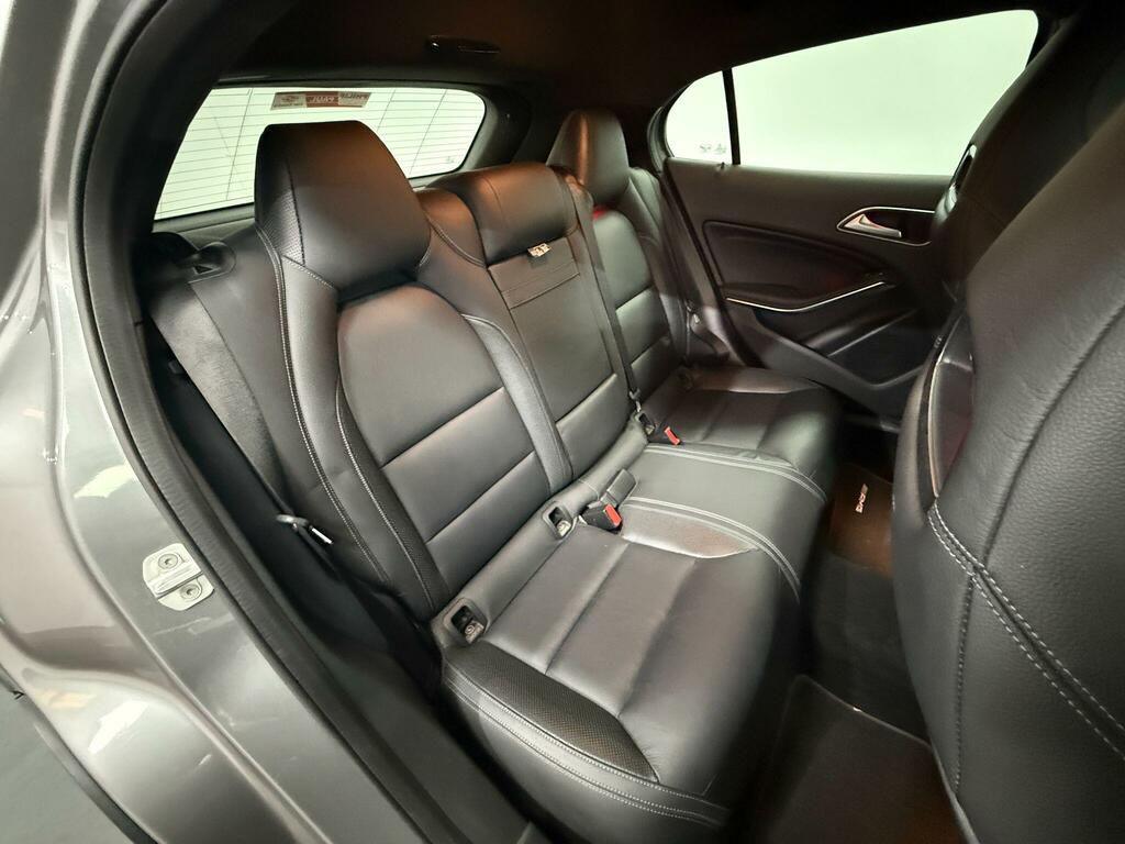 Mercedes-Benz GLA Class 220 Cdi Amg Line Suv 7G-dct 4Matic Euro Black #18