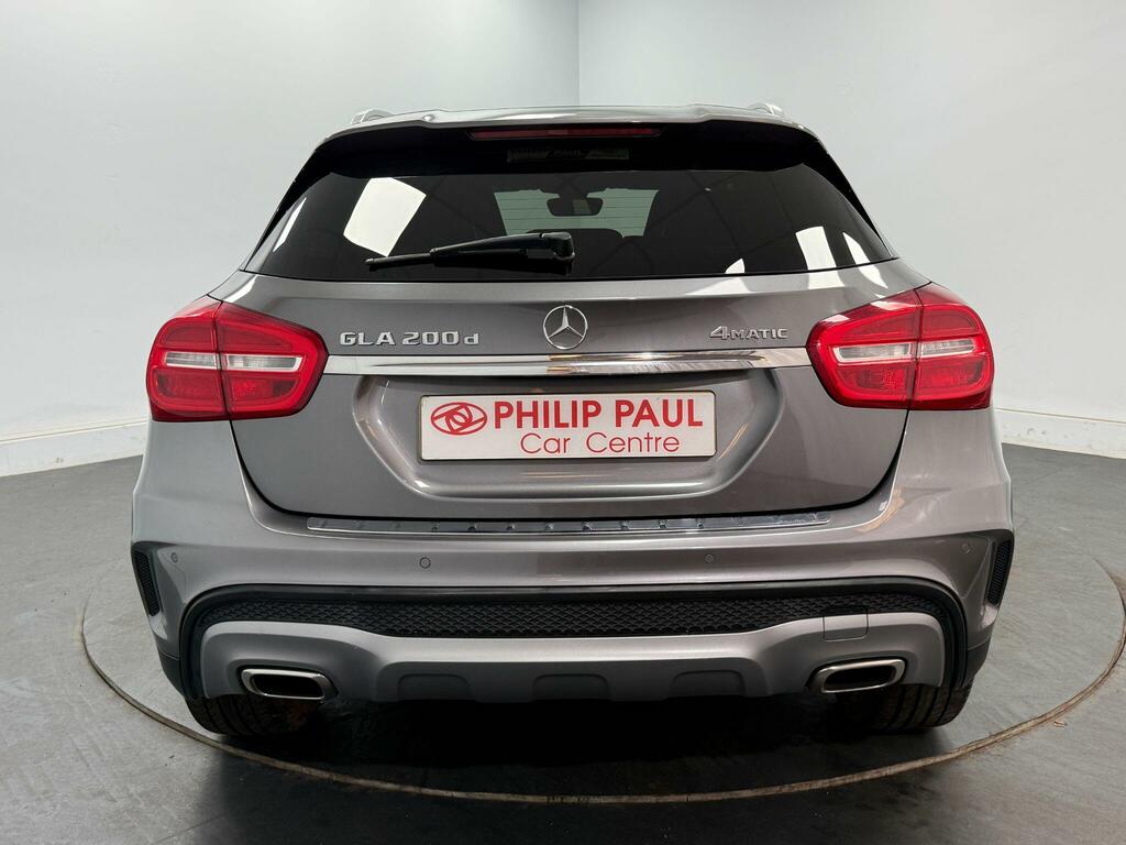 Mercedes-Benz GLA Class 220 Cdi Amg Line Suv 7G-dct 4Matic Euro Black #44