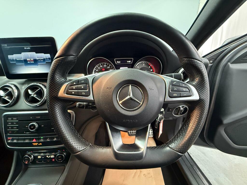 Mercedes-Benz GLA Class 220 Cdi Amg Line Suv 7G-dct 4Matic Euro Black #7