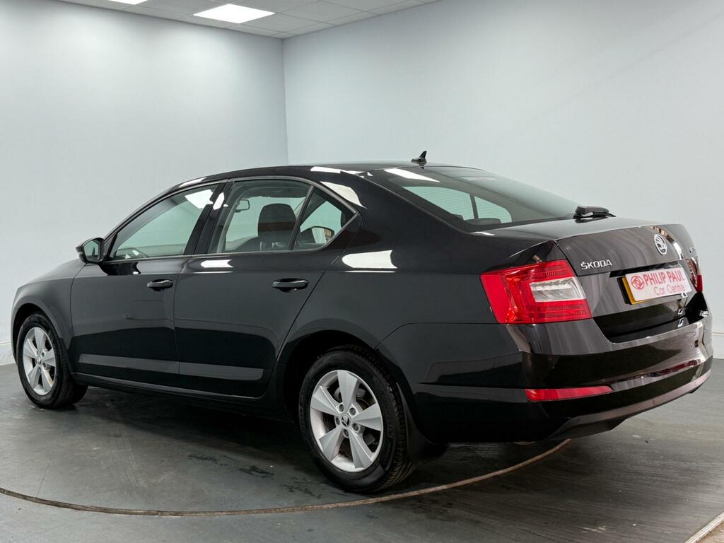 Skoda Octavia 1.4 Tsi 150 Se L Dsg Black #6