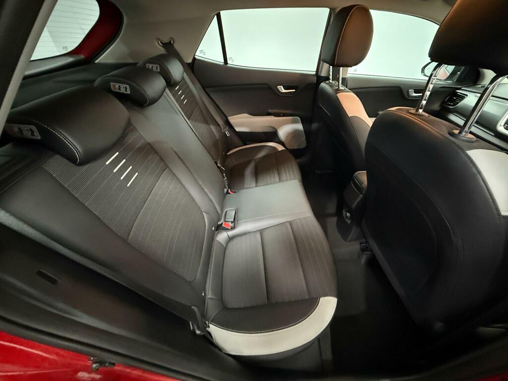 Kia Stonic 1.6 Crdi First Edition Red #6