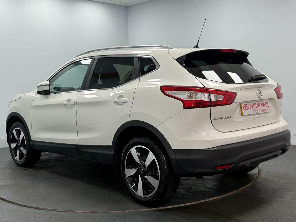 Nissan Qashqai 1.5 Dci N-connecta White #3