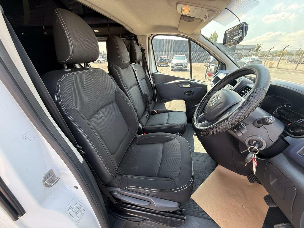 Vauxhall Vivaro 1.6 Cdti 2700 Grey #8