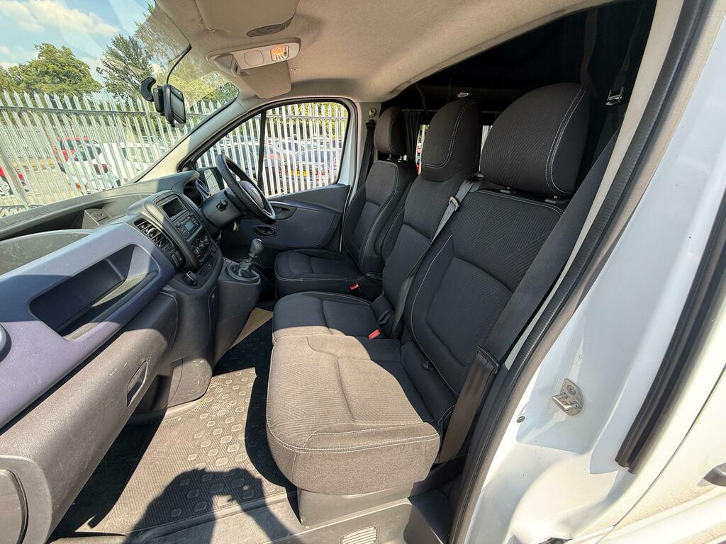 Vauxhall Vivaro 1.6 Cdti 2700 Grey #14