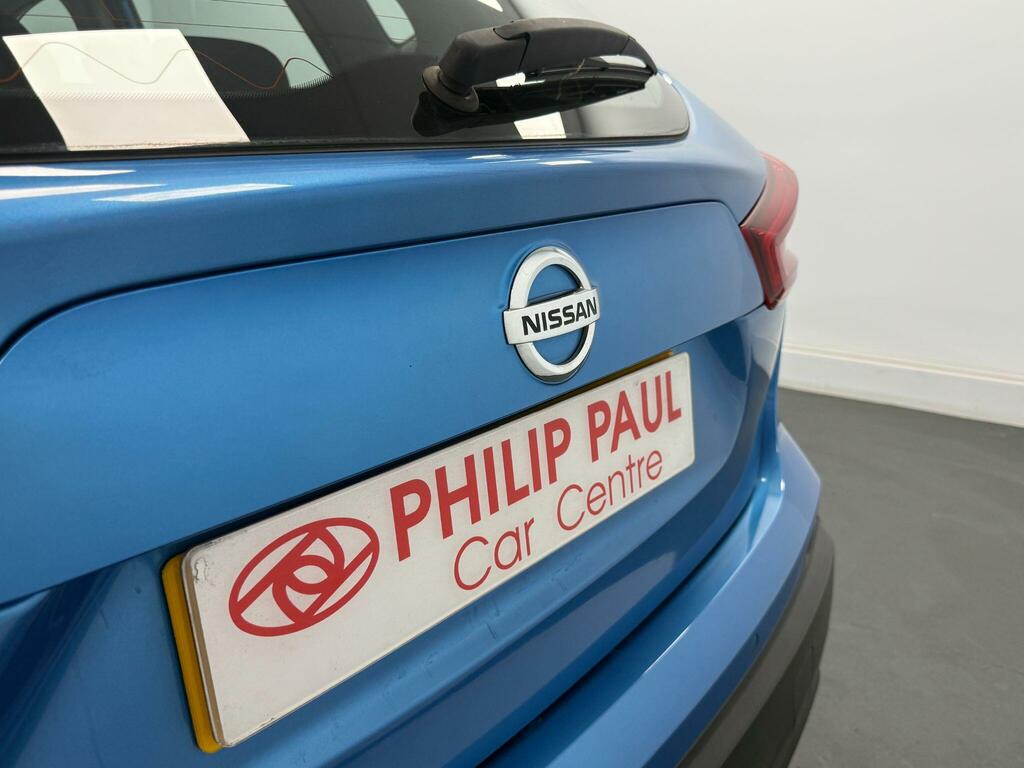 Nissan Qashqai 1.3 Dig-t Mh 158 N-connecta Glass Rf Xtronic Blue #42