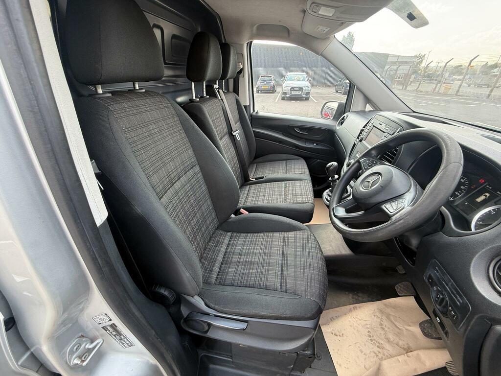 Mercedes-Benz Vito 111Cdi Van Silver #3
