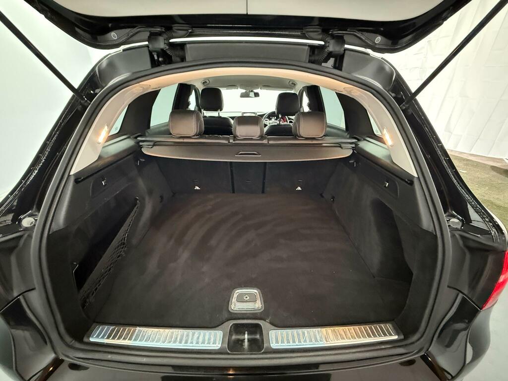 Mercedes-Benz GLC Class Glc250d253 Amg Line 4Matic Premium Black #23