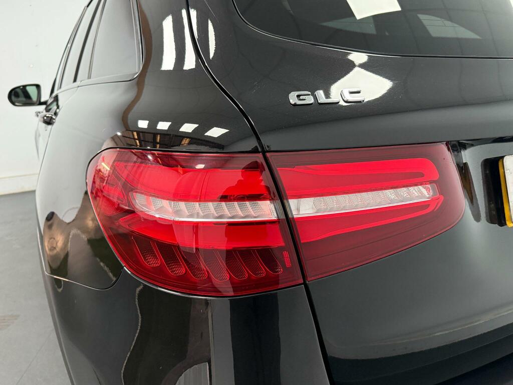 Mercedes-Benz GLC Class Glc250d253 Amg Line 4Matic Premium Black #44
