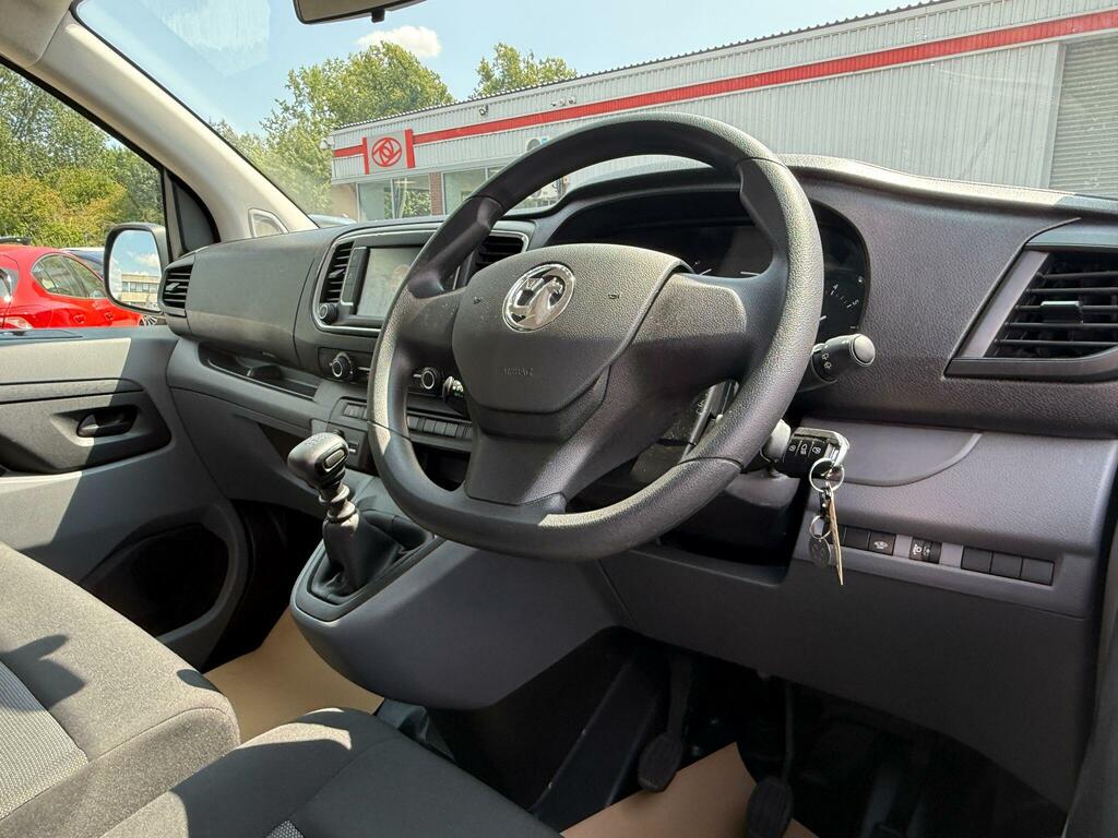 Vauxhall Vivaro 1.5 Turbo D 120Ps Edition L 9 Seat Black #6