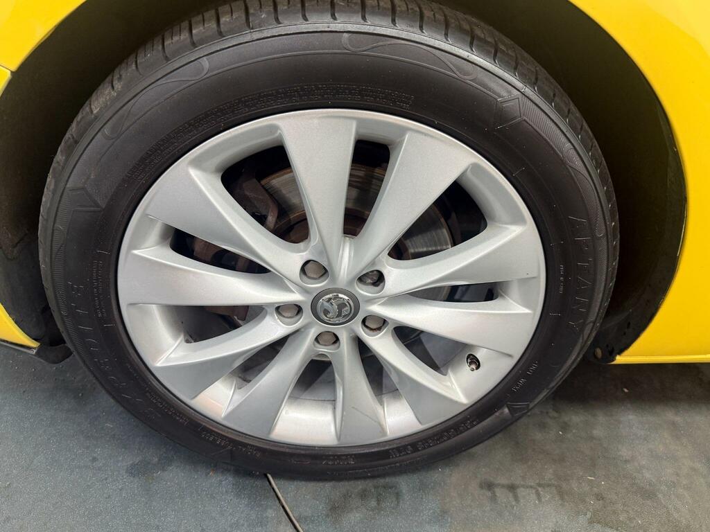 Vauxhall Astra GTC Gtc 1.4 White #42