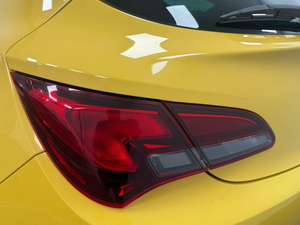 Vauxhall Astra GTC Gtc 1.4 White #37