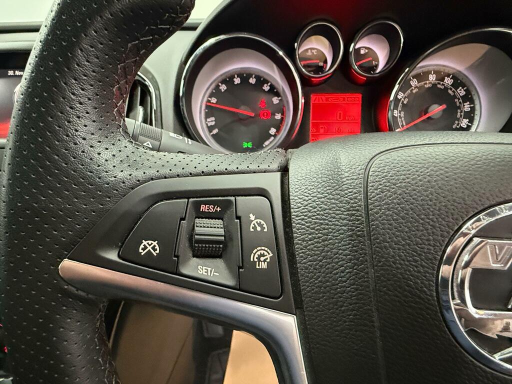 Vauxhall Astra GTC Gtc 1.4 White #8