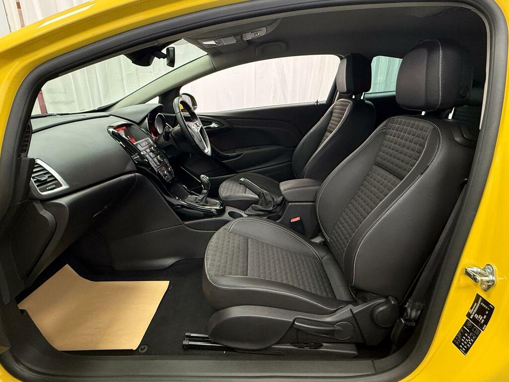 Vauxhall Astra GTC Gtc 1.4 White #22