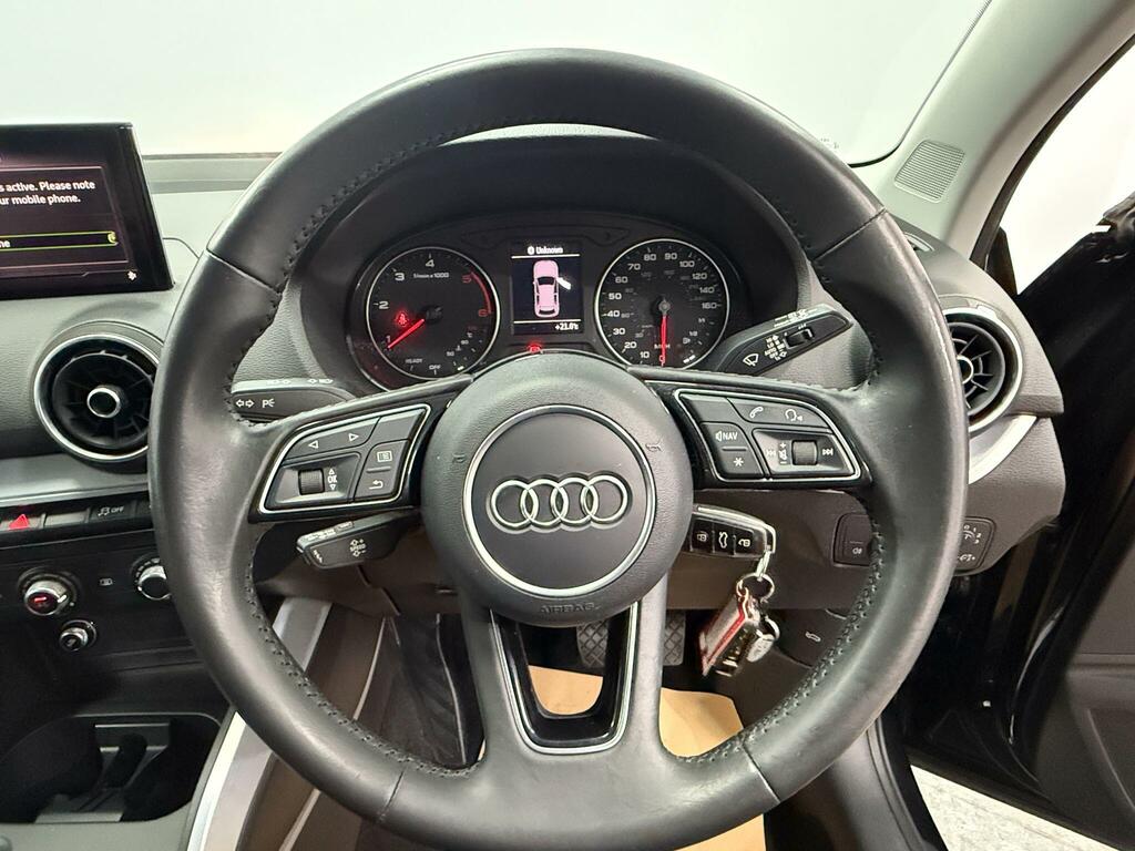Audi Q2 Black Edition 35 Tfsi 150 Ps 6-Speed Black #7