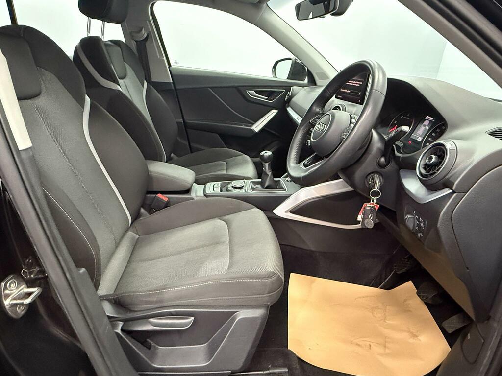Audi Q2 30 Tdi Sport Black #5