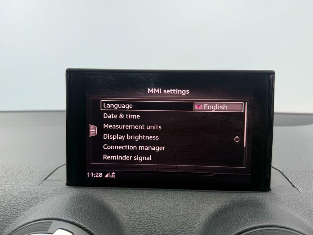 Audi Q2 Black Edition 35 Tfsi 150 Ps 6-Speed Black #14