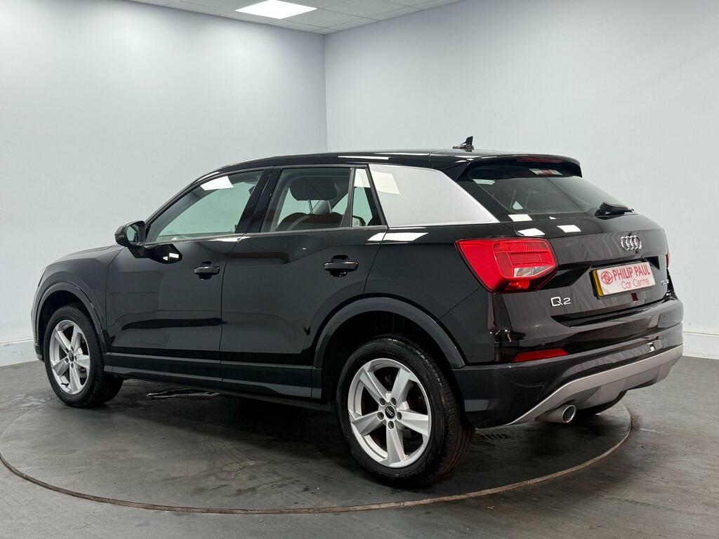 Audi Q2 30 Tdi Sport Black #3