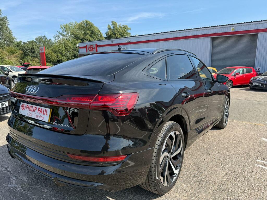 Audi E-tron 230Kw 50 Quattro 71Kwh Black Edition Black #2