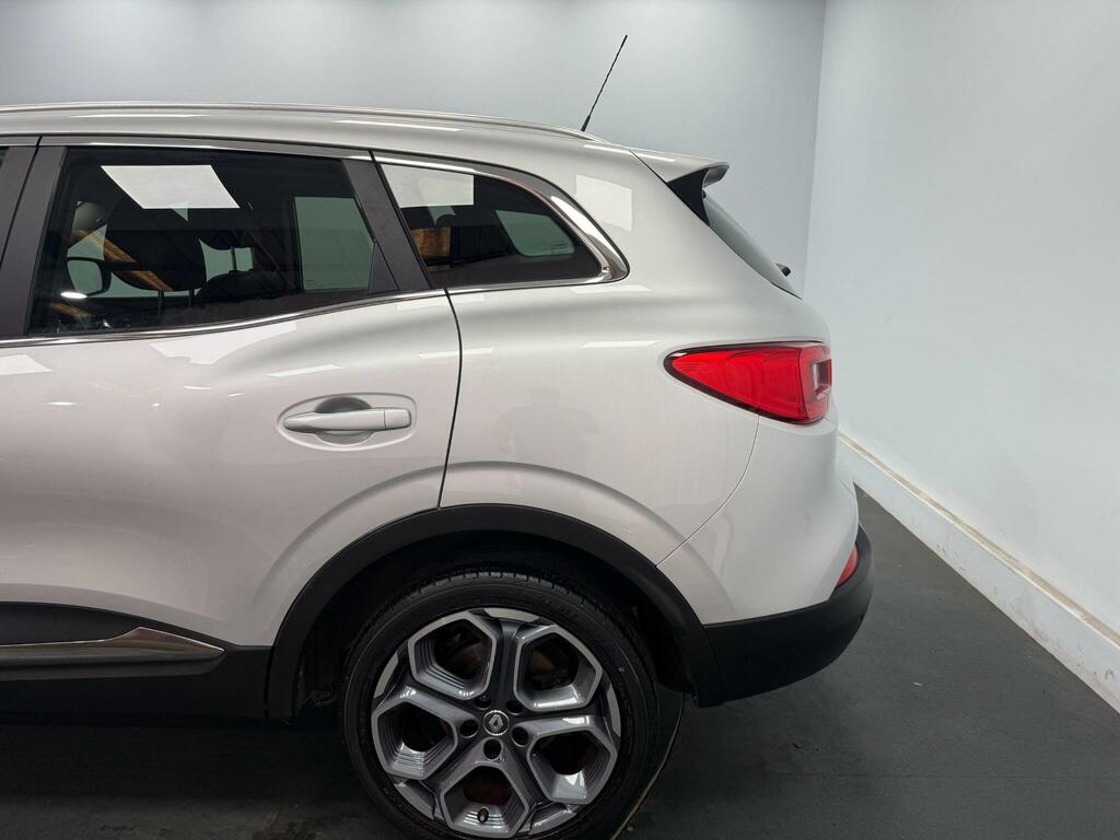 Renault Kadjar 1.5 Dci Signature Nav Hatchback Red #35