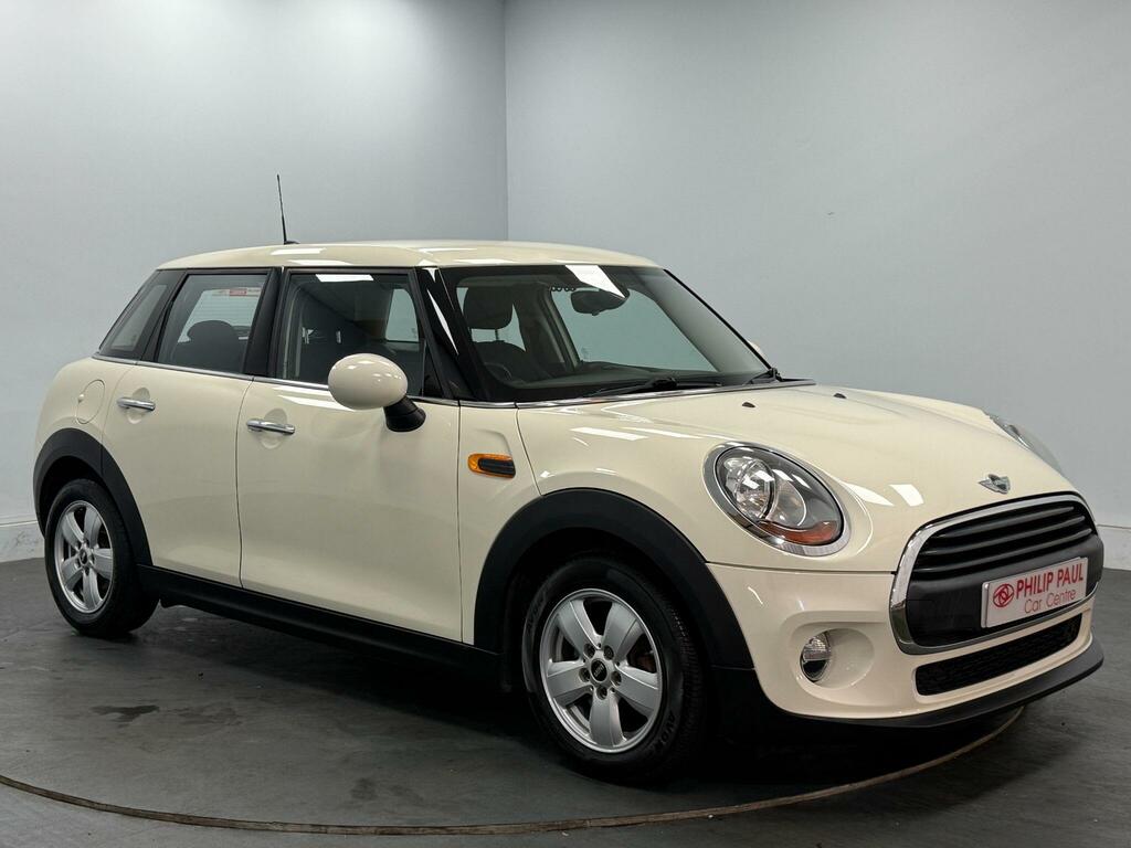 Mini Hatch 1.2 One White