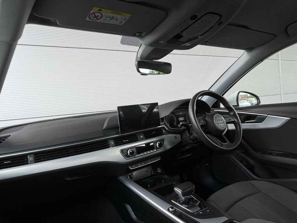 Audi A4 2.0 Tdi Technik 136 Bhp S-tronic White #6