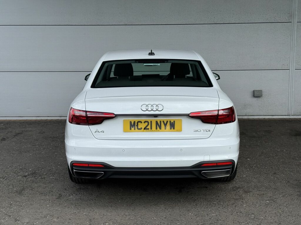 Audi A4 2.0 Tdi Technik 136 Bhp S-tronic White #4