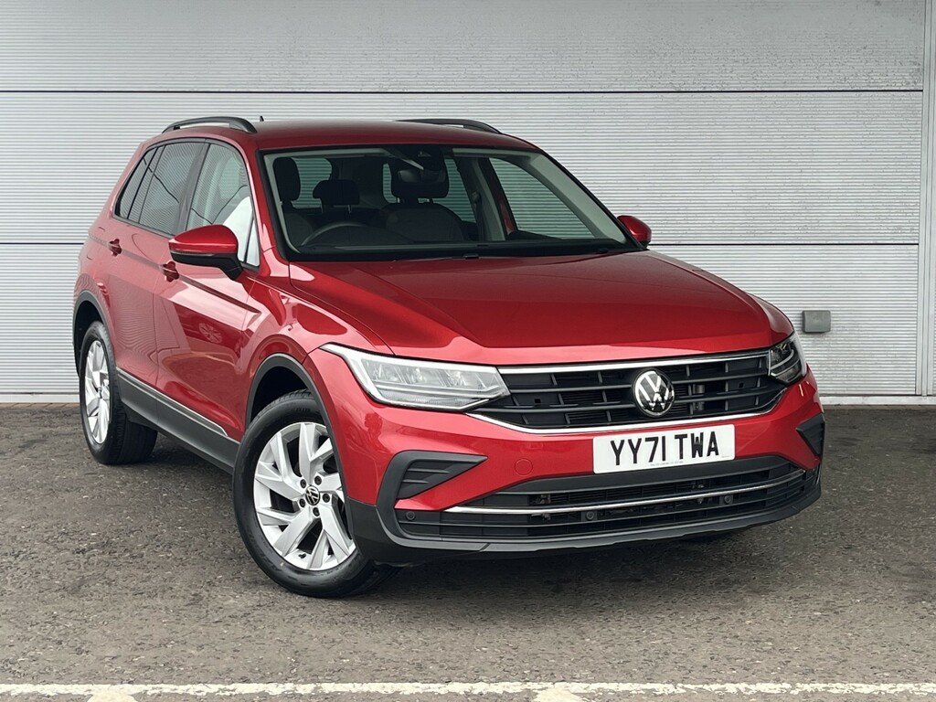 Volkswagen Tiguan 1.5 Tsi Life 150 Bhp Dsg Red