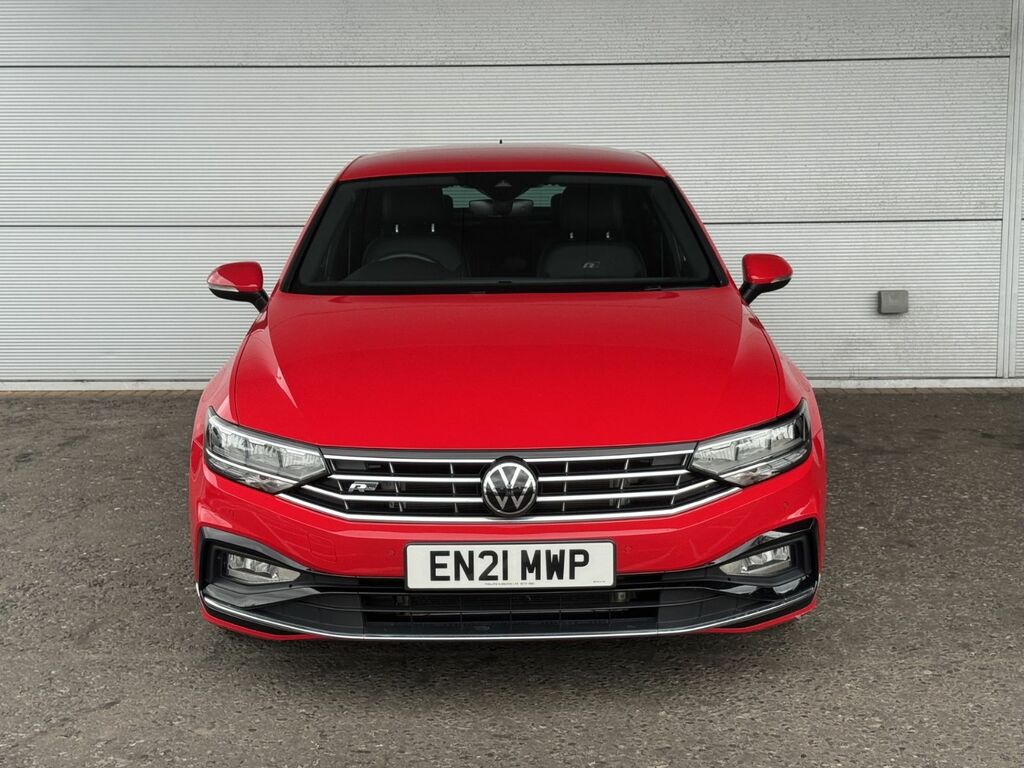 Volkswagen Passat 1.5 Tsi R Line 150 Bhp Dsg Red #2