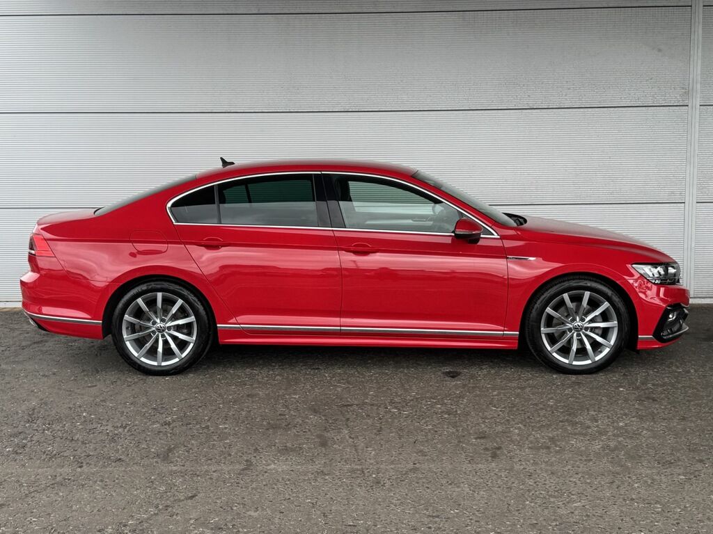 Volkswagen Passat 1.5 Tsi R Line 150 Bhp Dsg Red #3