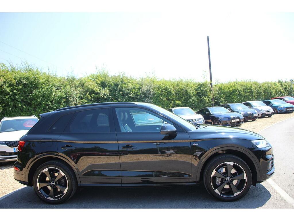 Audi Q5 Suv AX69ABN Black #4