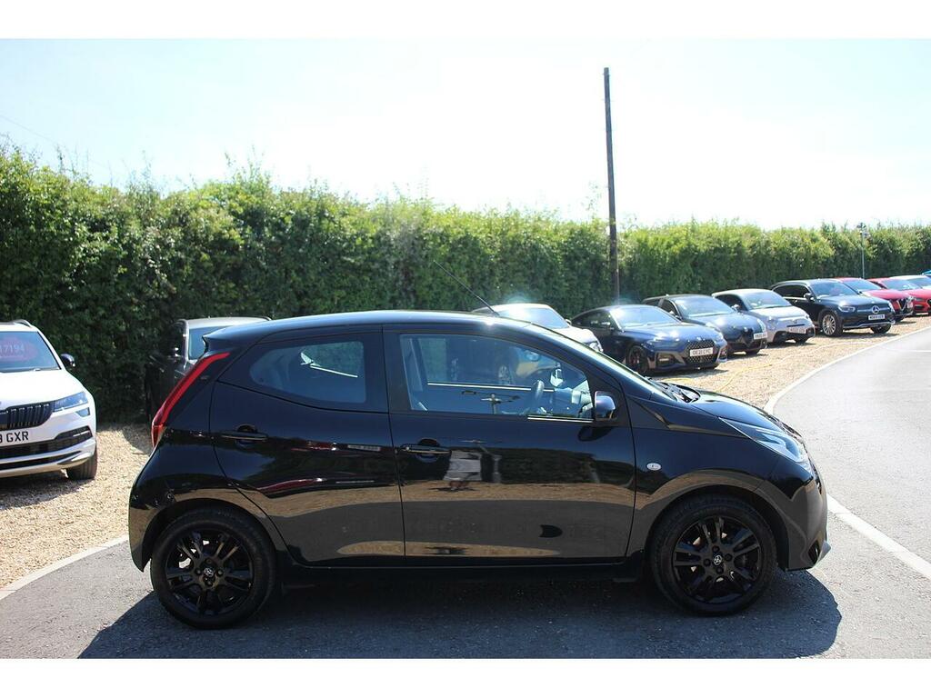 Toyota Aygo Hatchback Black #3