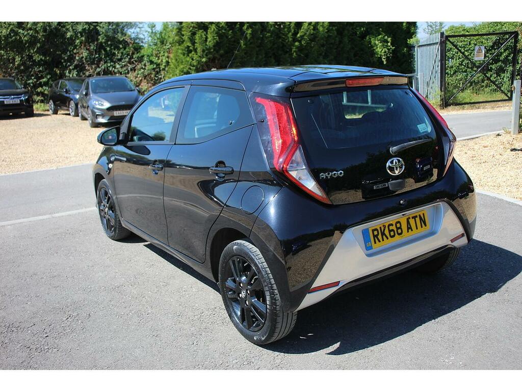 Toyota Aygo Hatchback Black #5