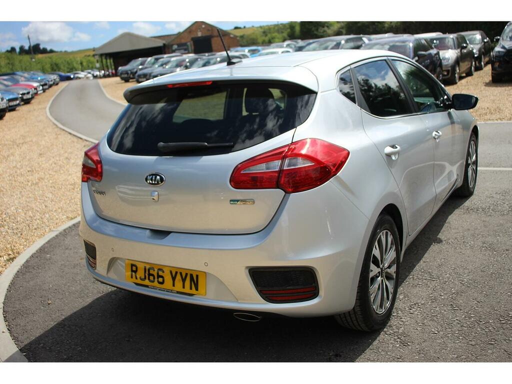 Kia Ceed 1.6 Crdi Gt-line S Isg 134 Bhp White #8