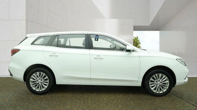 MG MG5 Excite Long Range White #5