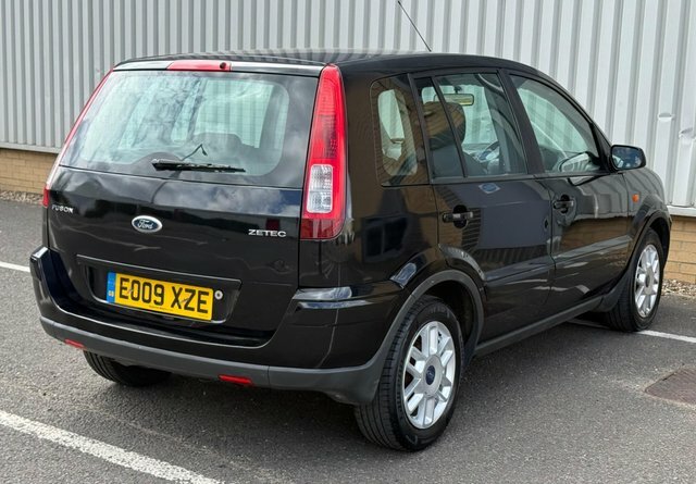 Ford Fusion Zetec Climate Black #6