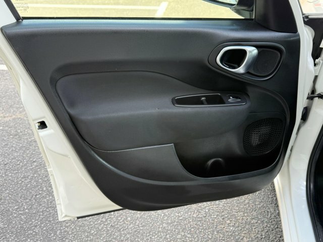 Fiat 500L Mpv White #21