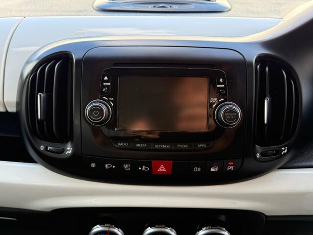 Fiat 500L Mpv White #30
