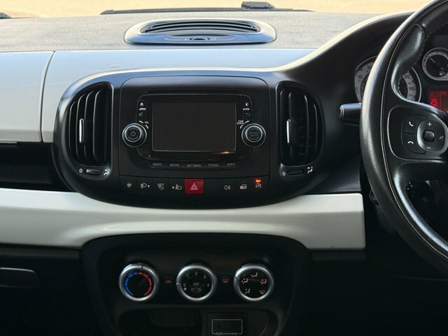 Fiat 500L Mpv White #31
