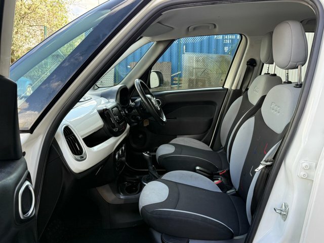 Fiat 500L Mpv White #38