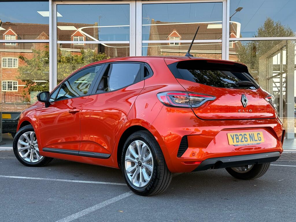 Renault Clio Generation Orange #4