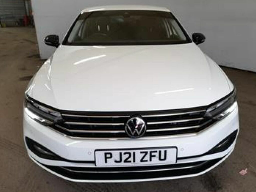 Volkswagen Passat 2.0L Se Nav Tdi Saloon Euro 6 PJ21ZFU White #2