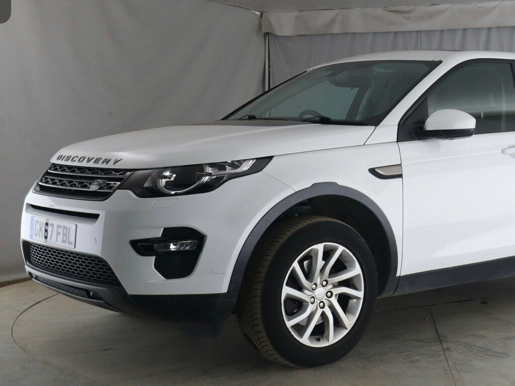 Land Rover Discovery Sport 2.0 Td4 Se Tech Suv 4Wd Euro 6 S GK67FBL White #2