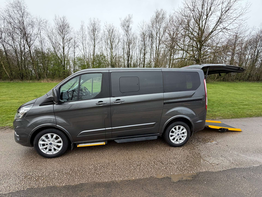 Ford Tourneo Custom Driver Transfer Vehicle Wheelchair Accessible Ve 