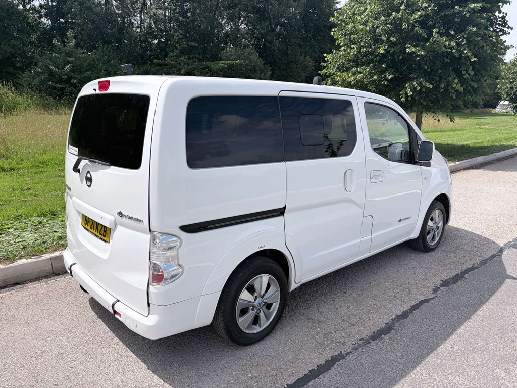 Nissan NV200 Combi Vat Q Wheelchair Accessible Veh  #2