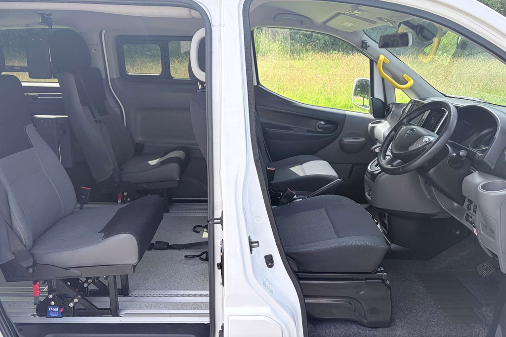 Nissan NV200 Dx Window Van Air Con Euro 6 U3742 White #7