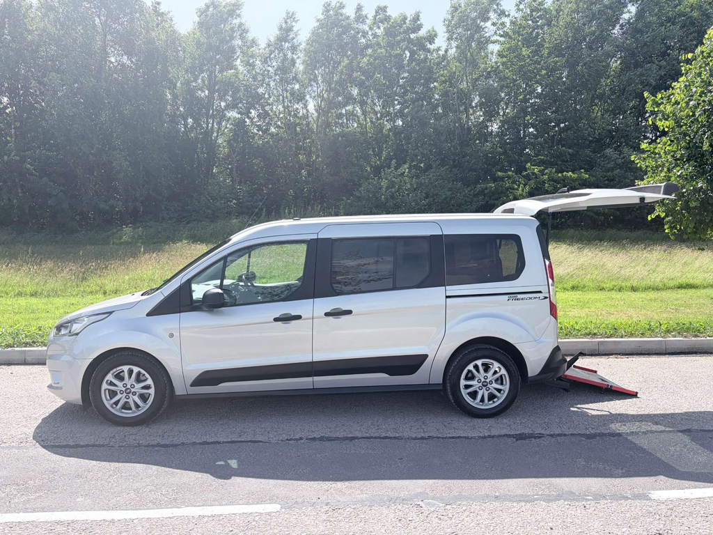 Ford Grand Tourneo Connect 5 Seats Allied Wheelchair Accessible Vehicle D SF69FME