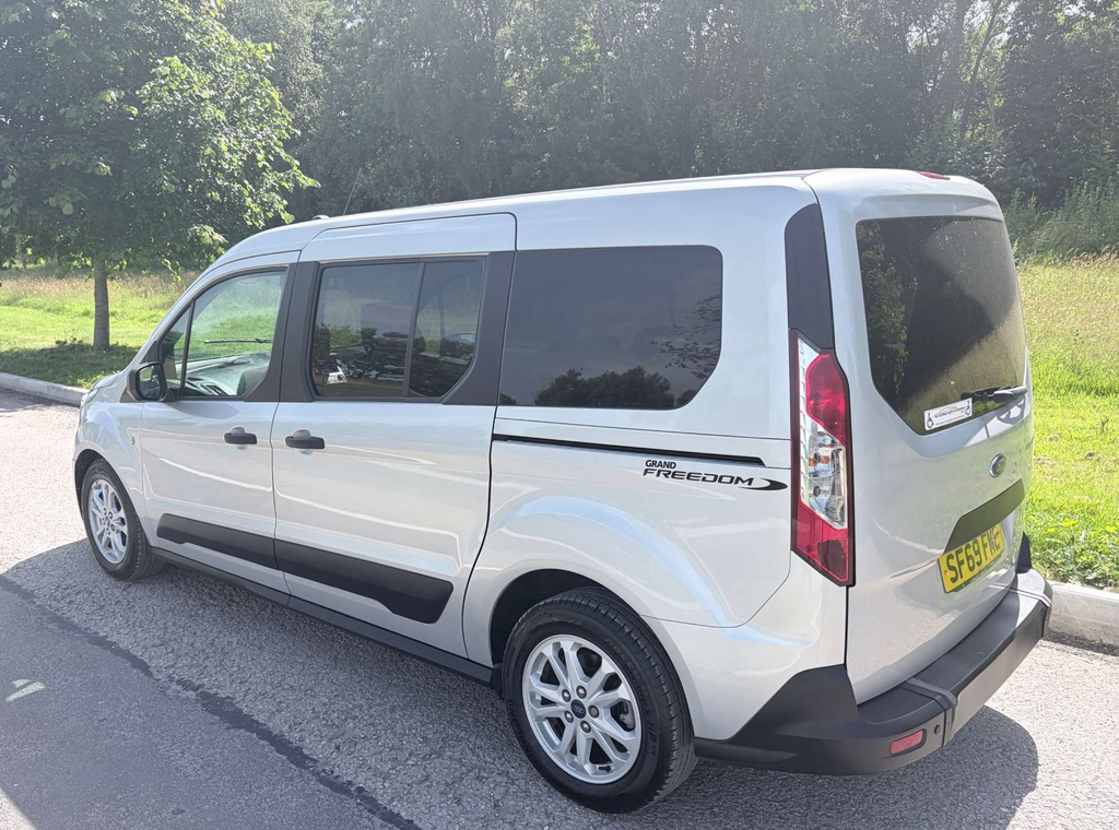 Ford Grand Tourneo Connect 5 Seats Allied Wheelchair Accessible Vehicle D SF69FME #5