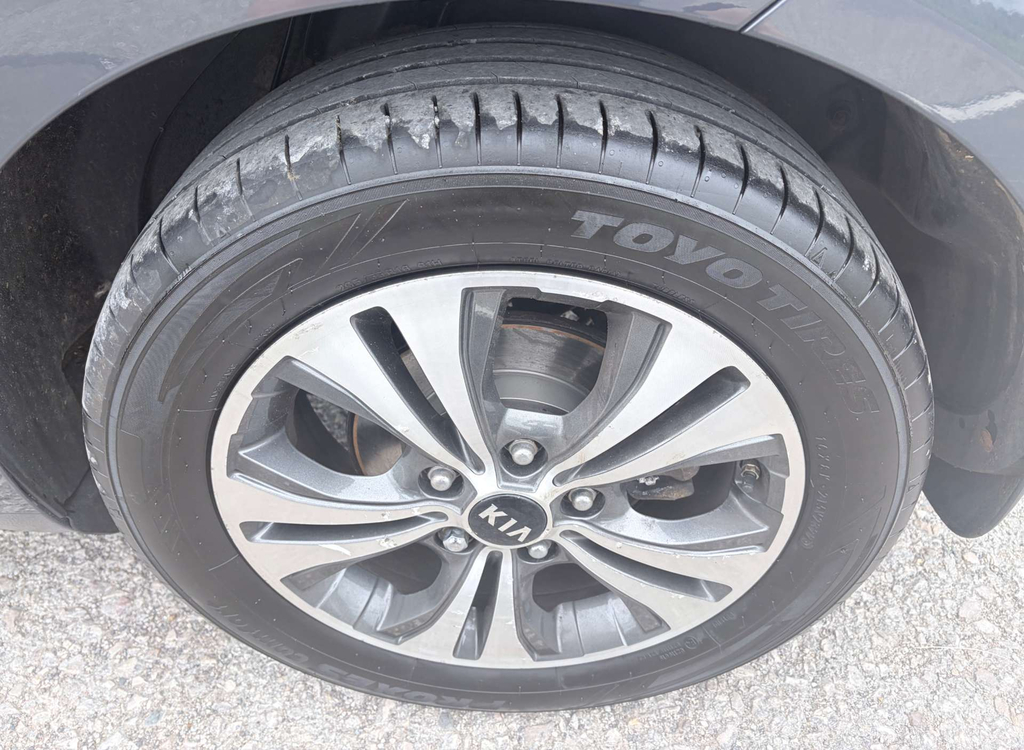 Kia Venga 1.6 3 Mpv Euro 6 123 Bhp Grey #13