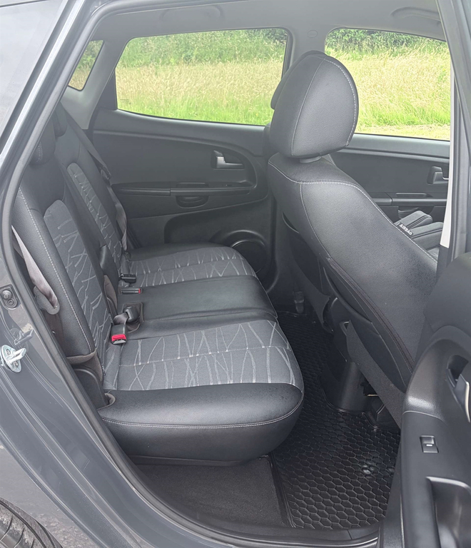 Kia Venga 1.6 3 Mpv Euro 6 123 Bhp Grey #9